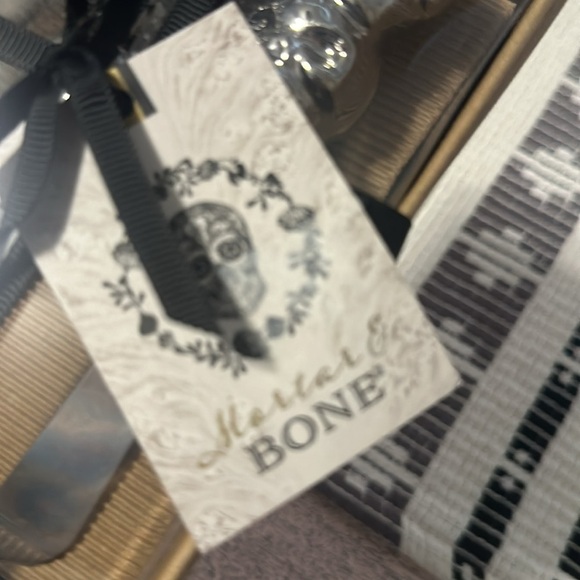 Mortar & Bone Halloween Skulls Spreaders NIB - Picture 5 of 7